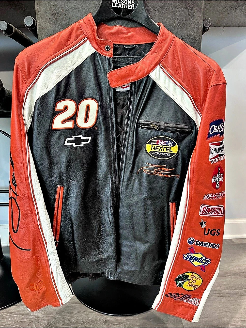 Wilson's Leather Chase Authentics NASCAR jacket Men's Leather NASCAR Jacket Size